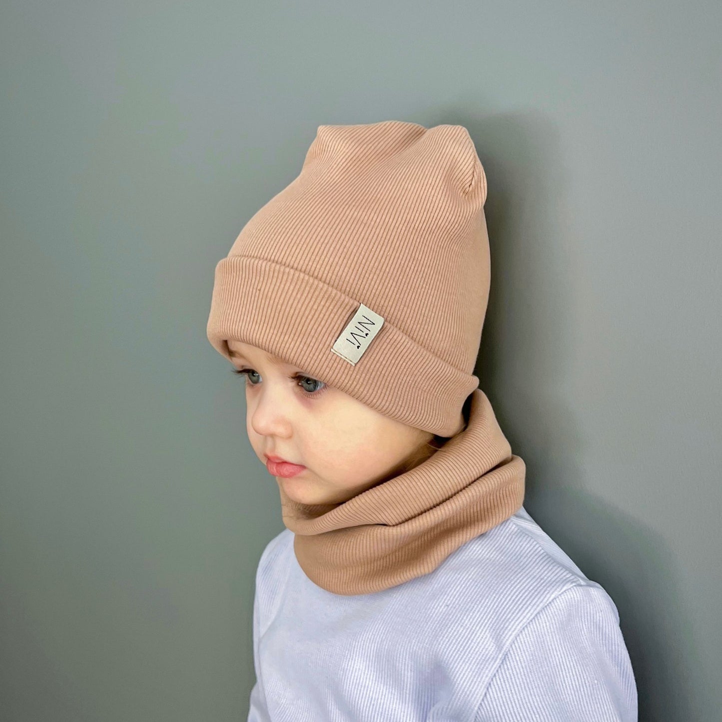 Cap and cuff